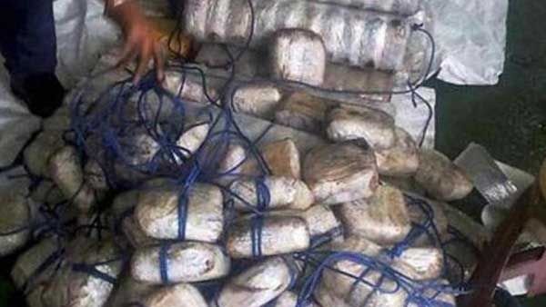 అటారీ బోర్డర్ వద్ద రూ. 2700 కోట్ల హెరాయిన్ పట్టుకున్న కస్టమ్స్ అధికారులు