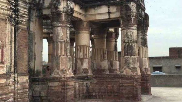 72 ఏళ్లుగా మూసి ఉన్న గుడి..! పాకిస్థాన్ లో తెరుచుకోనున్న హిందూ మందిరం..!!