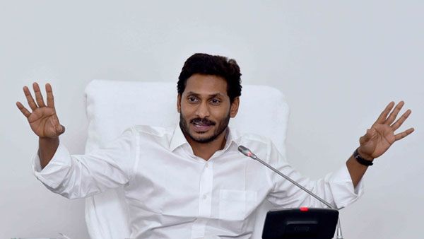 జగన్ ను టార్గెట్ చేస్తున్న బీజేపీ .. బీజేపీ నేతలు మాటల దాడిని పెంచింది అందుకే