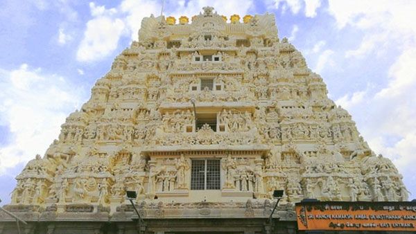 ఆలయాల్లో పోలీసులు భద్రత కోసమా.. రౌడీయిజానికా..? కంచిలో భక్తులను కొట్టి చంపుతున్న ఖాకీలు?