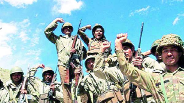 కార్గిల్ యుద్ద వీరులు చరితార్థులు..!వారందరికీ రుణపడి ఉంటామన్న రాష్ట్రపతి..!!