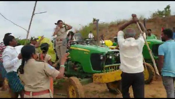 ఫారెస్ట్ మహిళా అధికారిపై దాడి హేయనీయం.. కాంగ్రెస్ పార్టీకి అస్త్రం.. రాజ్యసభలోనూ చర్చ