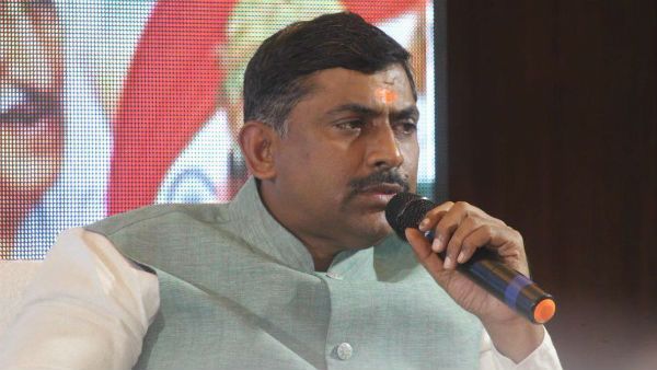 ఇదేంది మురళీధరా.. హైకోర్టుకు చేరిన ఛీటింగ్ కేసు.. 2 కోట్లు దొబ్బేశారట..!