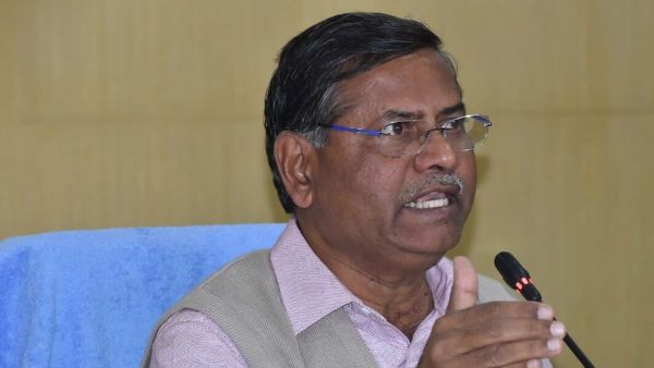 మున్సిపల్ ఎన్నికలను పారదర్శకంగా నిర్వహిస్తాం..!రాజకీయ పార్టీలతో ఈసీ కమిషనర్‌ నాగిరెడ్డి భేటీ..!!