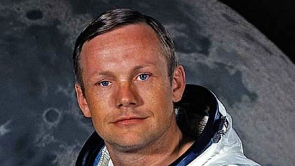 వీడిన మిస్టరీ : చంద్రడిపై తొలి అడుగు మోపిన ఆర్మ్‌స్ట్రాంగ్‌ది సహజ మరణం కాదా..?