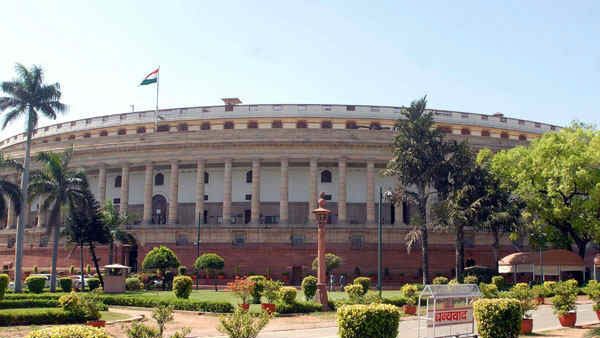 లోక్‌సభకు ఆర్థిక సర్వే.. బడ్జెట్‌కు ముందు ఆనవాయితీ.. అందులో ఏముంటుంది?