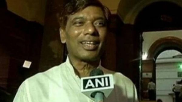 రాం విలాస్ పాశ్వాన్ సోదరుడి మృతి.. గుండెపోటుతో లోహియా ఆస్పత్రిలో కన్నుమూత