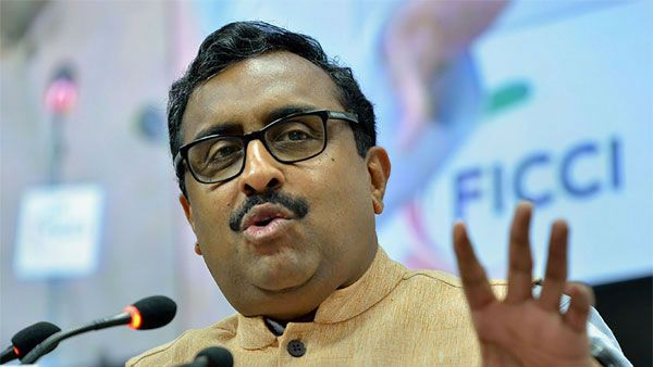 వైసీపి ప్రభుత్వం తప్పటడుగులు వేస్తోంది ! ఏపిలో తర్వాత అదికారం బీజేపిదే అంటున్న రాంమాధవ్‌ !!