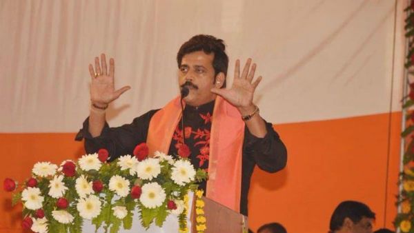 రేసుగుర్రంలో విలన్.. పార్లమెంట్ లో పాట పాడి ఒప్పిస్తాడా ... భోజ్ పురిలో దుమ్ము లేపిన ఎంపీ రవి కిషన్