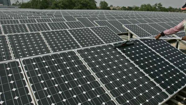 కడపలో ఏం జరుగుతోంది..? పొలిటికల్ కక్షలా.. ఉన్మాద చర్యలా..! సోలార్ ప్యానల్స్ ను ద్వంసం..!!