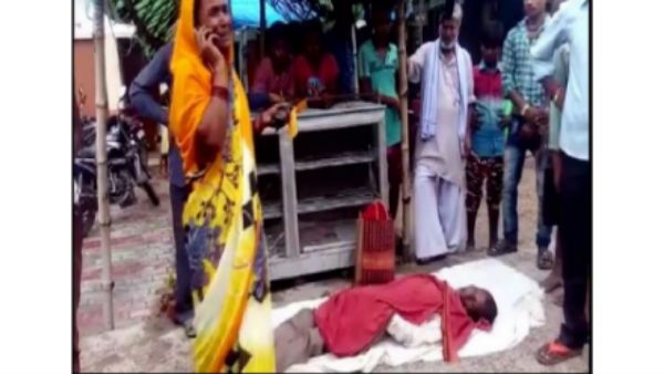 మంటగలిసిన మానవత్వం : భర్త చనిపోయాడని బస్సు నుంచి దింపేశారు..