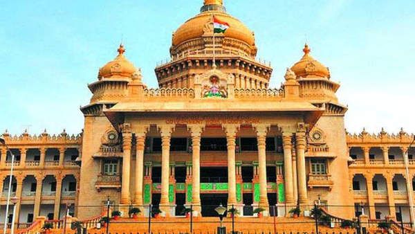 నేడే అవిశ్వాస తీర్మానం పెట్టండి, బీజేపీ డిమాండ్ ,సీఎం రాజీనామా చెయ్యాలి, స్పీకర్, రెబల్ !