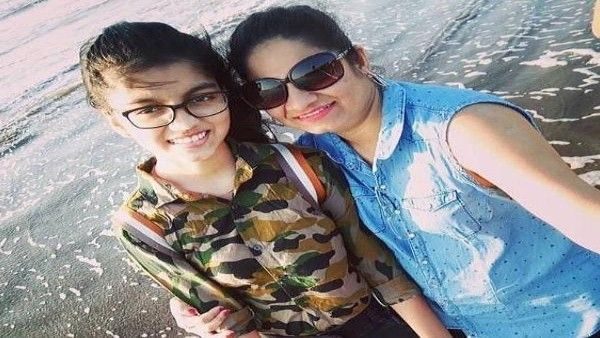 కూతురితో పాటు ఉరివేసుకుని ఆత్మహత్య చేసుకున్న బుల్లితెర నటి...