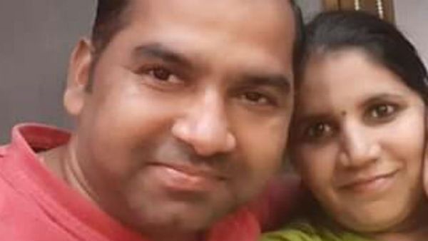 నిద్రపోతున్న భర్తపై 11 కత్తిపోట్లు... గోంతుకోసి హత్య, ఆ... సంబంధమే కారణం...