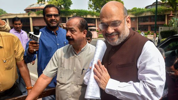 కశ్మీర్ టెన్షన్‌లోనూ కాంగ్రెస్‌పై కన్నేసిన అమిత్ షా.. మరో వికెట్ ఔట్