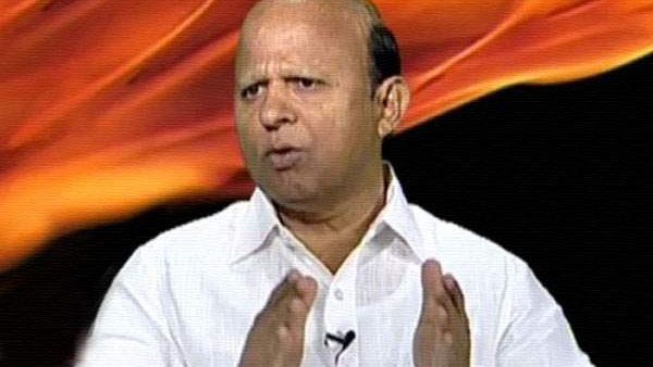 దేవేందర్ గౌడ్ తో టీ కాంగ్రెస్ మంతనాలు..! ఎటూ తేల్చుకోని టీడిపి ఎంపీ..!!