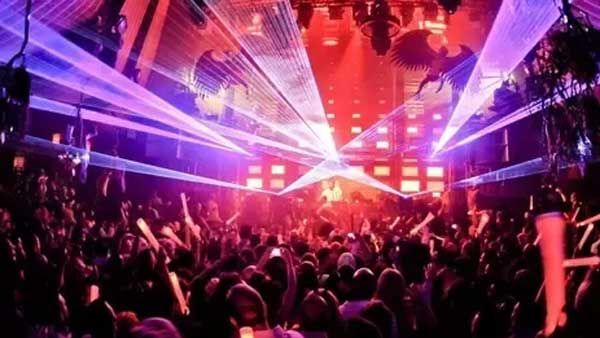 అక్రమంగా డిస్కోథెక్, స్యాండిల్ వుడ్ నటుడు అరెస్టు, అన్నీ షుగర్ ఫ్యాక్టరీలోనే!