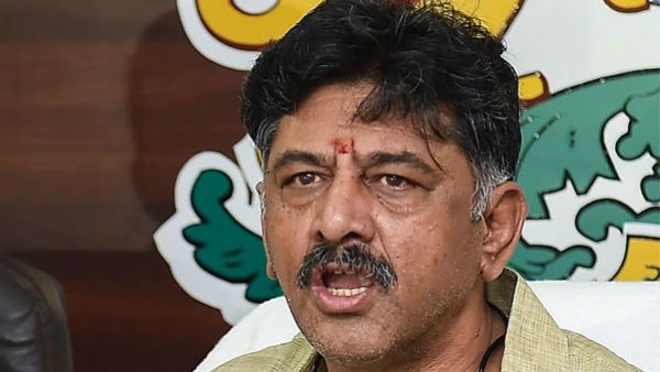 నేను రేప్ లు, హత్యలు చెయ్యలేదు, ట్రబుల్ షూటర్, ఢిల్లీ పెద్దల రాజకీయ కక్ష, ఈడీ ఎంట్రీ !