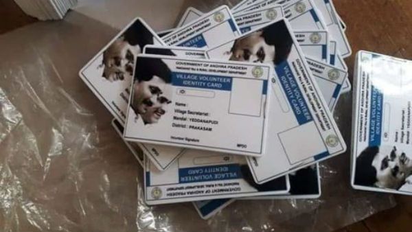 నూతన శకం ఆరంభం: గ్రామ వలంటీర్ల వ్యవస్థ ఆరంభం: రేపట్నుంచి విధుల్లోకి