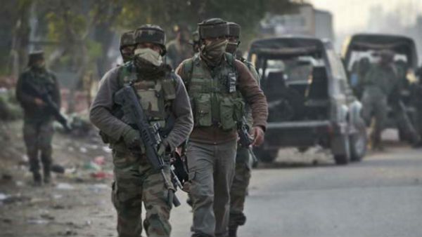 అలర్ట్.. అలర్ట్... కశ్మీర్‌కు మరో 8 వేల మంది సైనికులు (వీడియో)