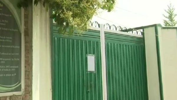 బీ అలర్ట్ : శ్రీనగర్ జైలు నుండి ఆగ్రా జైలుకు కరడుగట్టిన ఉగ్రవాదుల తరలింపు