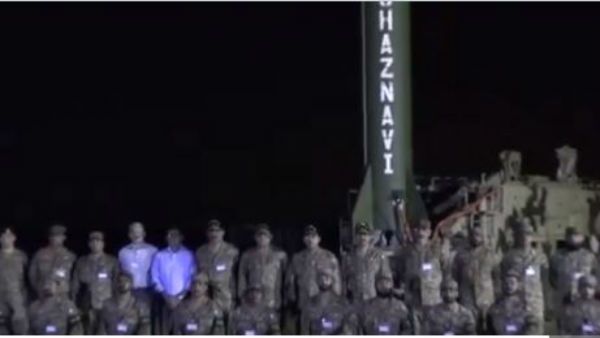 యుద్దం తప్పదా...? బాలిస్టిక్ మిసైల్‌‌ను ప్రయోగించిన పాకిస్థాన్ ... వీడీయో