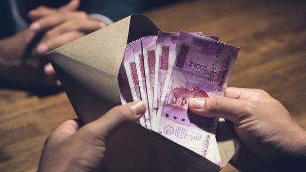 ఉపాధి పేరుతో వంచన : ఆదివాసీ మహిళను మధ్యప్రదేశ్‌లో విక్రయించిన కానిస్టేబుల్, కేసు నమోదు