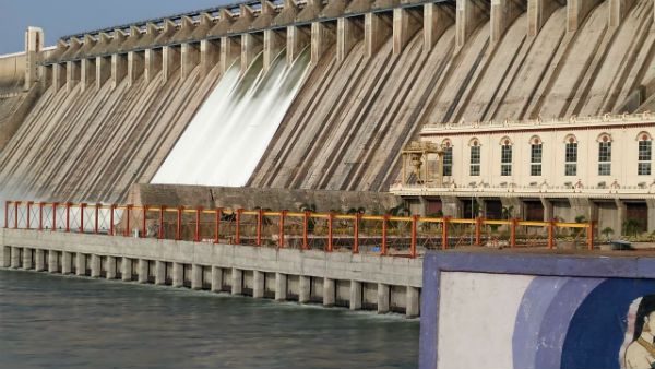 ఇక నాగార్జున సాగర్ వంతు: గేట్లు ఎత్తివేత..పులిచింతల వైపు కృష్ణమ్మ పరుగులు!