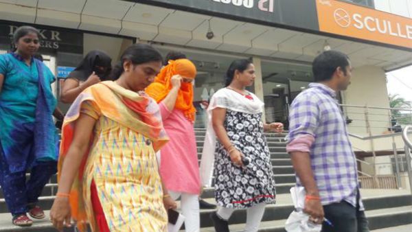 నెల్లూరుకు పాకిన మెట్రో స్టైల్.. స్పా ముసుగులో వ్యభిచారం..!