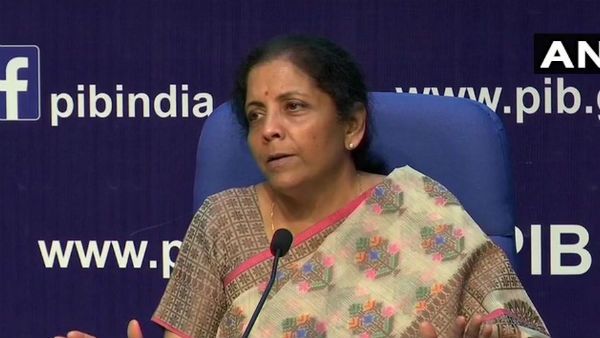 ఆంధ్రా కోడలి చేతుల మీదుగా ఆంధ్రా బ్యాంకు కనుమరుగు