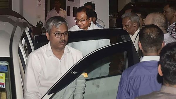 ఐఎన్ఎక్స్ మీడియా కేసు: కీలక విచారణాధికారిని బదిలీ చేసిన ఈడీ