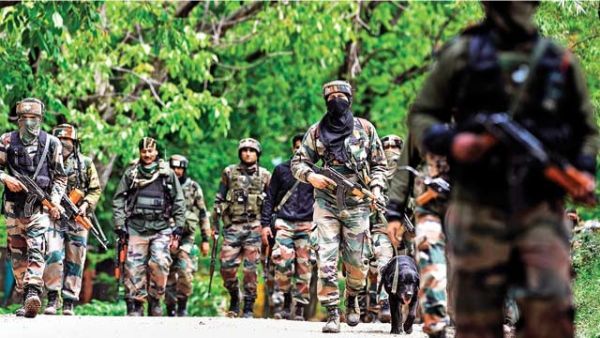 సరిహద్దులో అలజడి...ఆరుమంది ఉగ్రవాదులను హతమార్చిన భారత్ సైన్యం