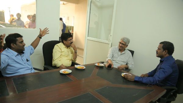 సీనియర్ జర్నలిస్ట్ దేవులపల్లి అమర్ కు ఏపీ సర్కార్ బంపర్ ఆఫర్ .. ప్రభుత్వ సలహాదారుగా నియామకం