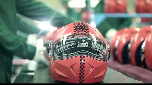 కశ్మీర్‌కు మంచి రోజులు షురూ..! భారీ పరిశ్రమ నెలకొల్పబోతున్న స్టీల్ బర్డ్ హెల్మెట్స్ సంస్థ!