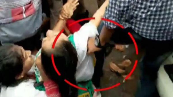 కీచక పోలీసులను కాపాడుతున్నది ఎవరు.. వారికి అండ దండగా ఉన్నదెవరు ..? (వీడియో)