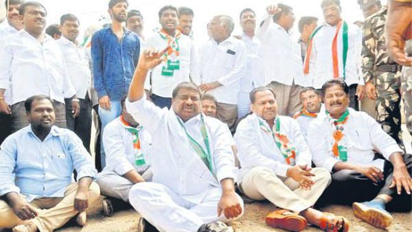 ప్రాజెక్టుల కిరికిరి.. ఇటు వీళ్లు, అటు వాళ్లు.. ప్రభుత్వానికి తలనొప్పి వ్యవహారమేనా?