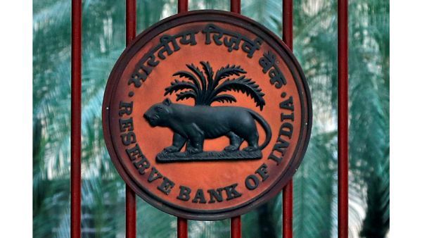 కేంద్రానికి రూ. 1.76 లక్షల కోట్లు బదిలీ చేసిన ఆర్బీఐ..పుంజుకోనున్న ఆర్థిక వ్యవస్థ