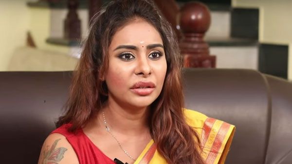 జనసేన పార్టీ ఓ విషపు చుక్క .. శ్రీ రెడ్డి సంచలన వ్యాఖ్యలు