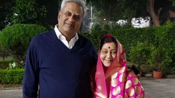 సుష్మా పొలిటికల్ రిటైర్మెంట్‌పై స్వరాజ్ కౌశల్.. మీ వెనకాల పరుగెత్తేందుకు నేనేం యువకుడిని కాదు