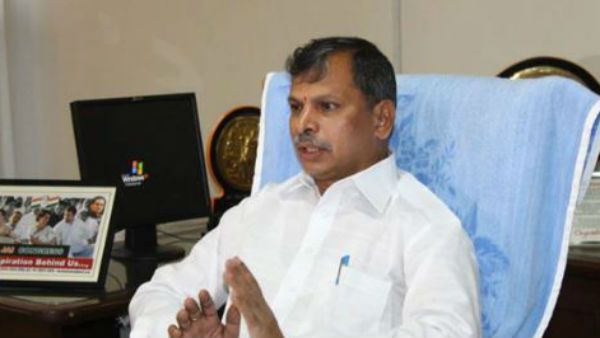 కేసీఆర్ చేతిలో కీలుబొమ్మ కావద్దు ..ఏపీని ఎడారిలా చెయ్యొద్దు అంటున్న కాంగ్రెస్ నేత తులసీరెడ్డి