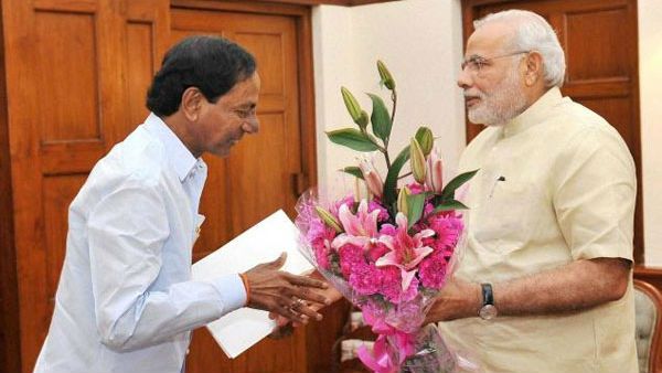 ప్రధాని మోడీ మరిన్ని సంవత్సరాలు ప్రజలకు సేవలందించాలి : సీఎం కేసీఆర్