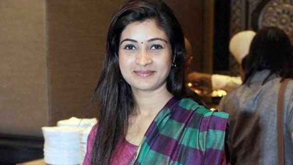 గుడ్‌బై చెప్పే టైమొచ్చింది!: తేల్చేసిన అల్కా లంబా, కాంగ్రెస్ గూటికే!