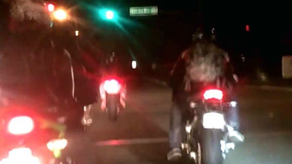 రయ్ రయ్‌మంటూ బైక్ రేసులు.. అర్ధరాత్రి న్యూసెన్స్.. పోలీసుల కొరడా..!