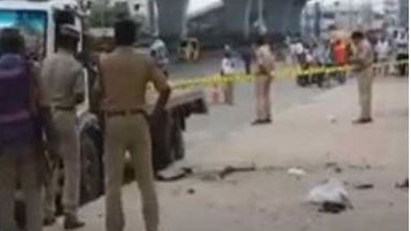 హైదరాబాద్‌లో భారీ శబ్ధంతో పేలుడు: ఒకరు మృతి, తెగిపడిన చేతులు, గణేష్ నిమజ్జనమే టార్గెటా?