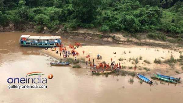 బోటు ప్రమాదంపై సమీక్షతో సరిపోతుందా ? ఆ ఫోటోలు ఎందుకు బయటపెట్టలేదని హర్షకుమార్ సంచలనం