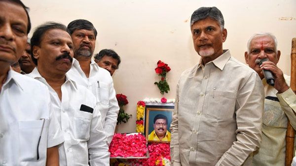 ఆయన కమెడియన్.. నేను హీరోగా నాటకం వేశాం.. శివప్రసాద్‌‌ను తలుచుకొని చంద్రబాబు ఉద్వేగం