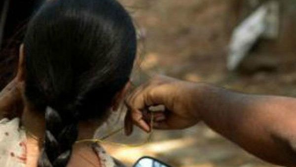 భర్తను చంపేసి జైలుకు వెళ్లింది, నేడు పెళ్లి పత్రిక ఇచ్చే నెపంతో, దుమ్ము లేపేశారు!