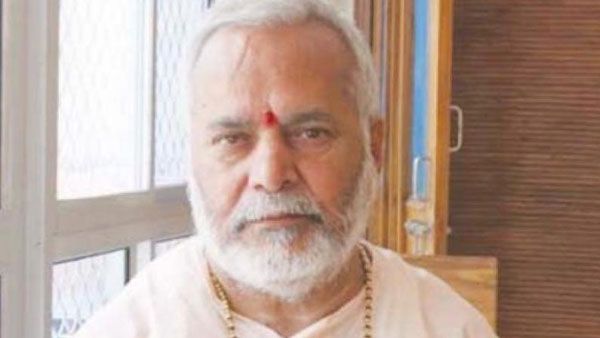 బాత్రూం వీడియోలు తీసి,బ్లాక్‌మెయిల్ చేసి,పలుమార్లు అత్యాచారం..!స్వామిపై లా విద్యార్ధిని స్టేట్‌మెంట్