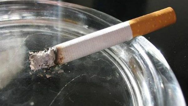 ఈ-సిగరెట్లే కాదు... ఇక్కడ అన్ని పొగాకు ఉత్పత్తులపై బ్యాన్ విధించండి