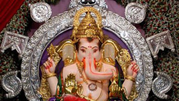 నగరంపై కన్నేసిన మూడో నేత్రం..! సీసీ కెమెరాల నిఘాలో గణేష్ మండపాలు..!!